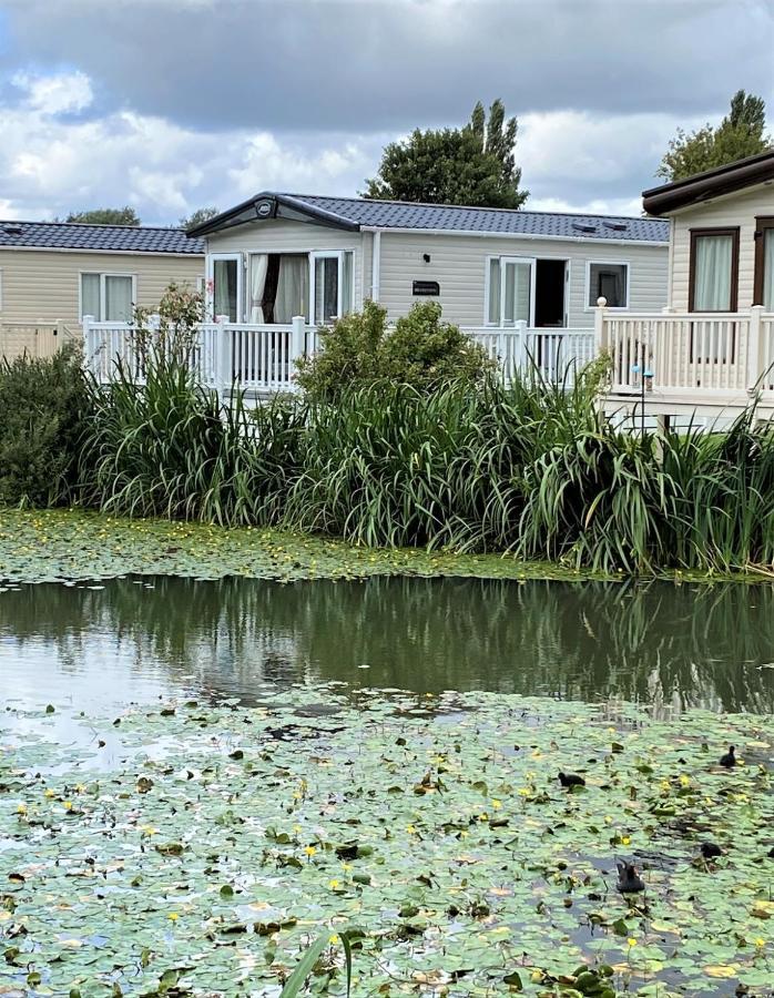 Lilly Pad Βίλα South Cerney Εξωτερικό φωτογραφία