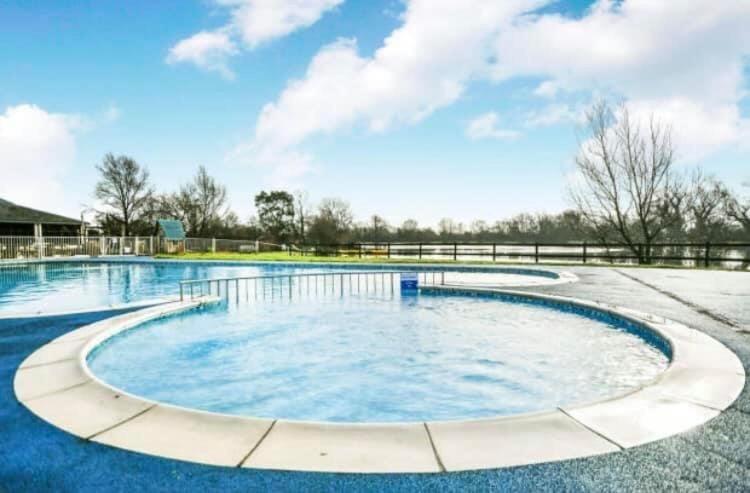 Lilly Pad Βίλα South Cerney Εξωτερικό φωτογραφία